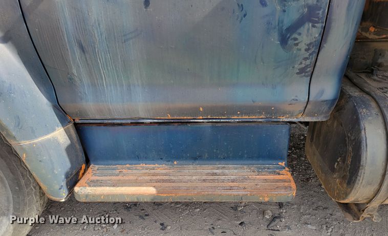 image for item DM2456 1978 Ford F700  dump truck