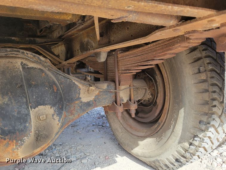 image for item DM2456 1978 Ford F700  dump truck
