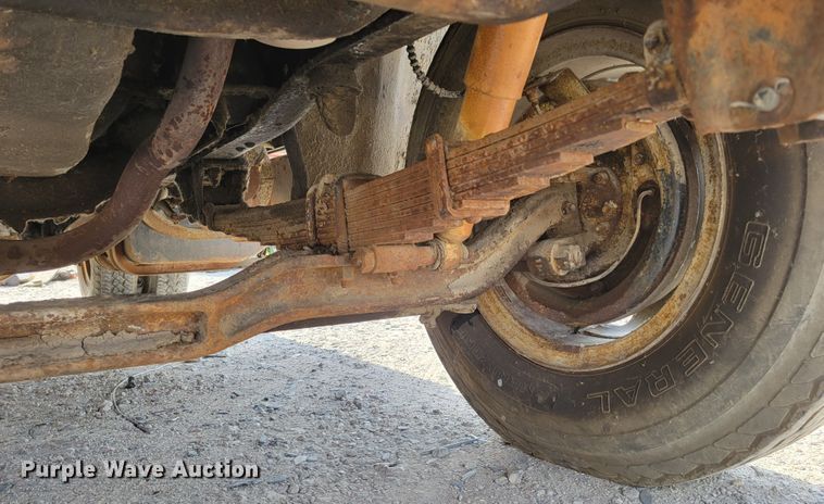 image for item DM2456 1978 Ford F700  dump truck