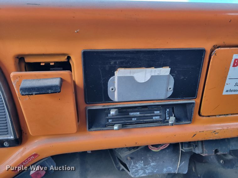 image for item DM2456 1978 Ford F700  dump truck