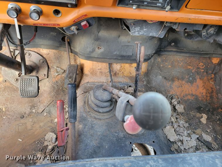 image for item DM2456 1978 Ford F700  dump truck