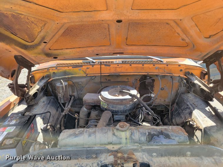 image for item DM2456 1978 Ford F700  dump truck