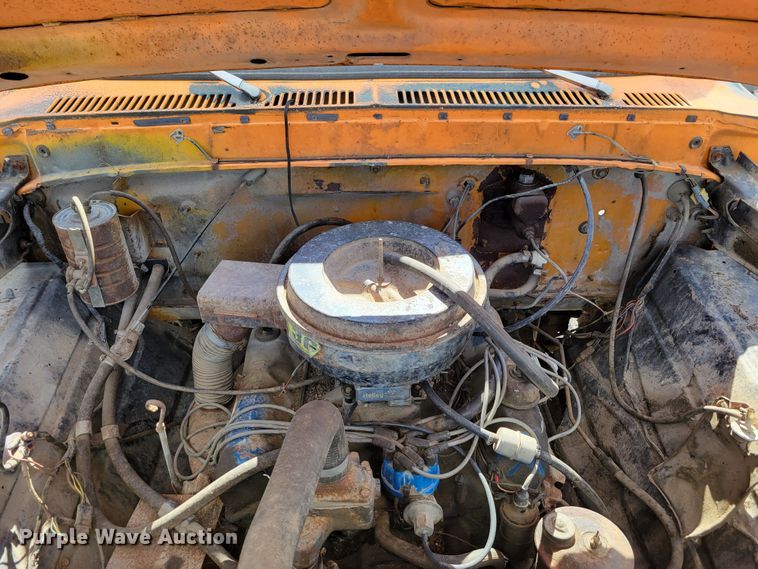 image for item DM2456 1978 Ford F700  dump truck