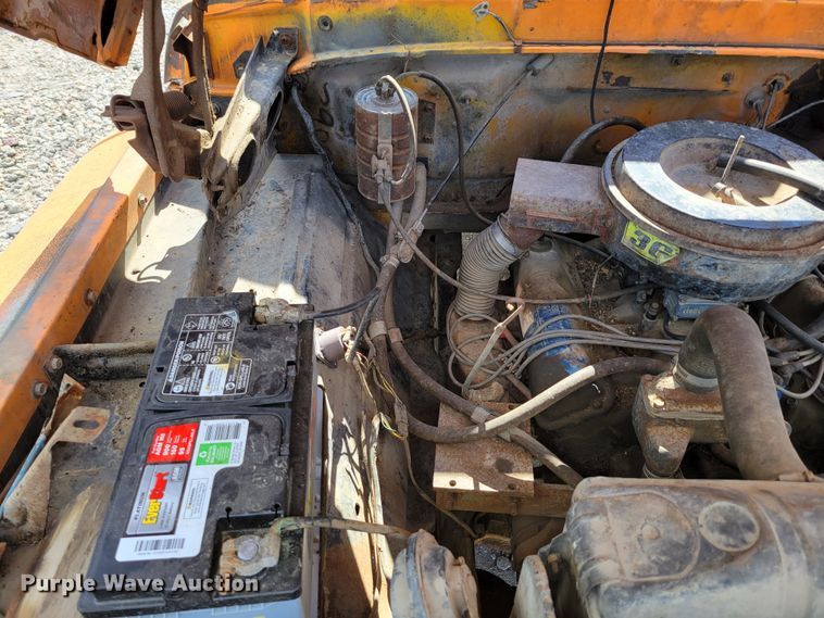 image for item DM2456 1978 Ford F700  dump truck