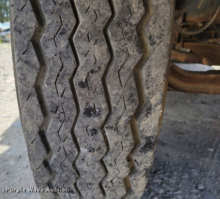 image for item DM2456 1978 Ford F700  dump truck