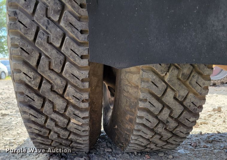 image for item DM2456 1978 Ford F700  dump truck