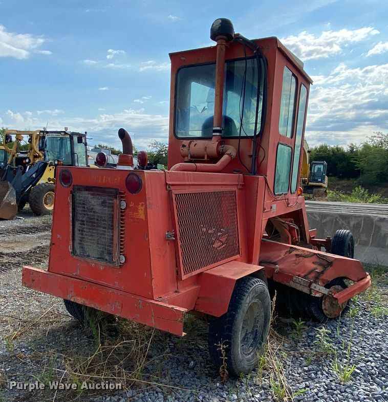 image for item DM4186 Waldon Sweep Master 11  broom