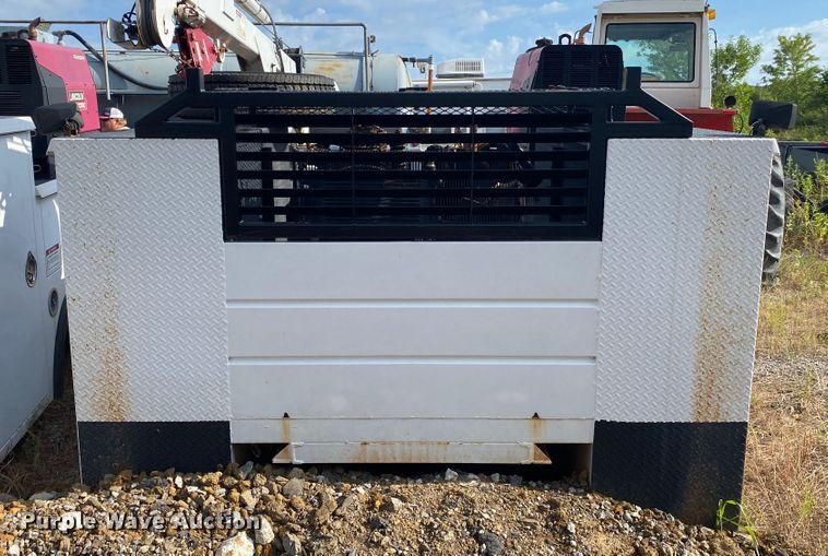 image for item DM4188 Caseco MM225  utility bed