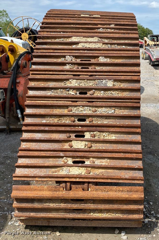 image for item DM4193 Excavator tracks