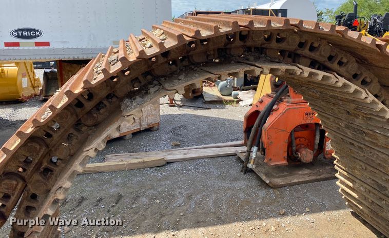image for item DM4193 Excavator tracks