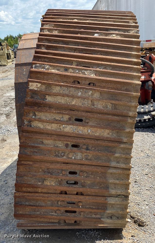 image for item DM4193 Excavator tracks