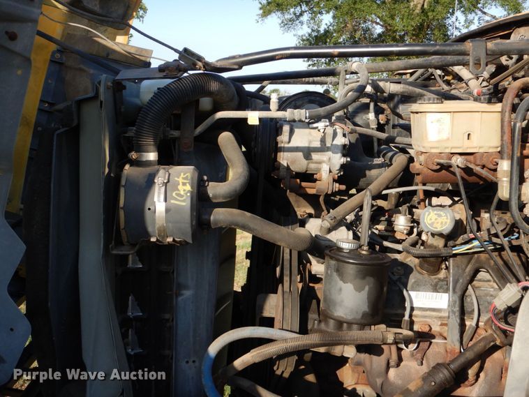 image for item DO1475 1995 Ford F700  dump truck