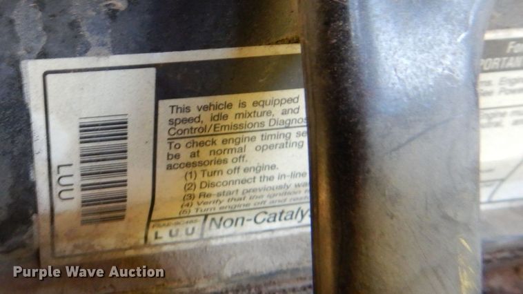 image for item DO1475 1995 Ford F700  dump truck