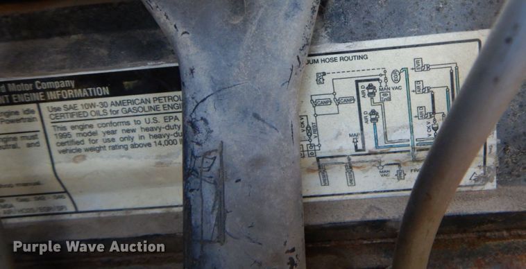 image for item DO1475 1995 Ford F700  dump truck