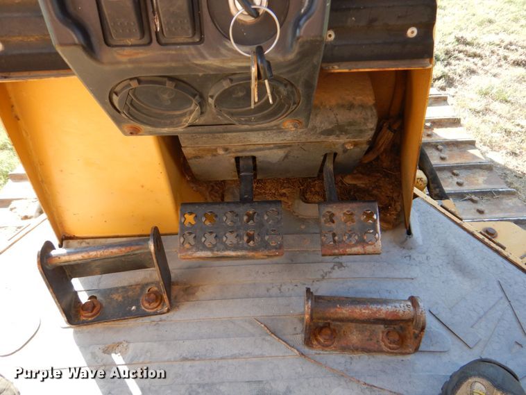 image for item DO1476 2002 Caterpillar D3G  dozer