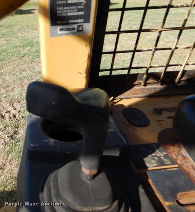 image for item DO1476 2002 Caterpillar D3G  dozer