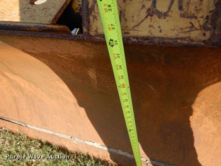 image for item DO1476 2002 Caterpillar D3G  dozer