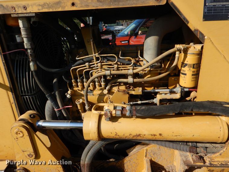image for item DO1476 2002 Caterpillar D3G  dozer