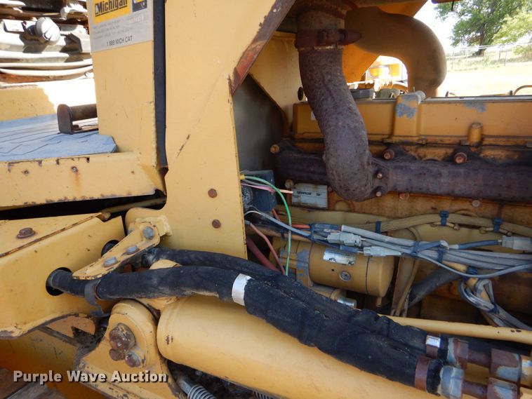 image for item DO1476 2002 Caterpillar D3G  dozer