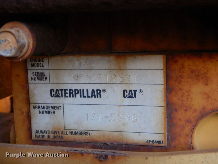 image for item DO1476 2002 Caterpillar D3G  dozer