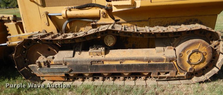 image for item DO1476 2002 Caterpillar D3G  dozer
