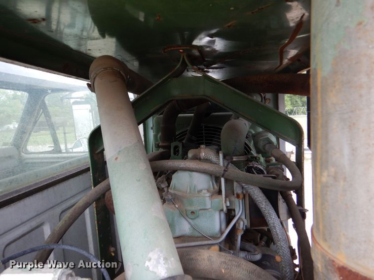 image for item DO1486 1995 Ford F800  dump truck