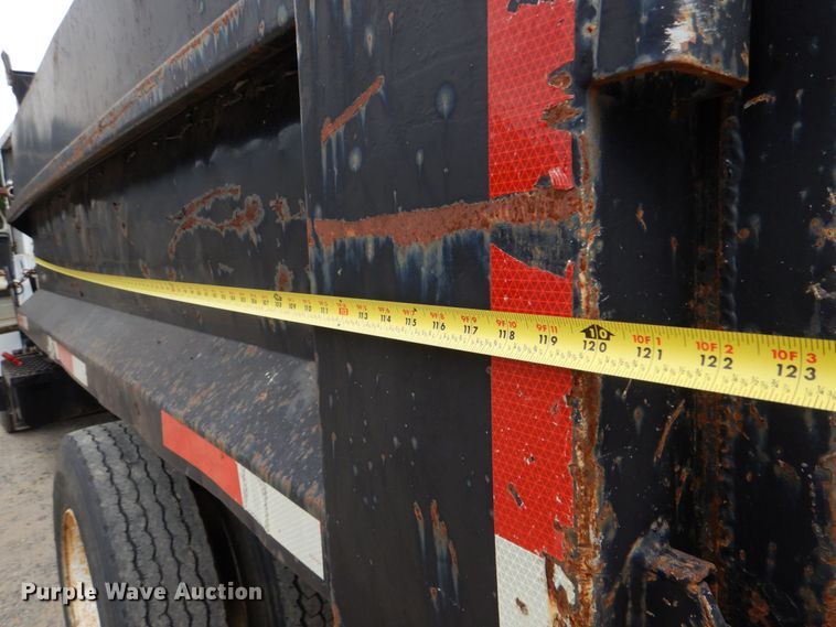 image for item DO1486 1995 Ford F800  dump truck