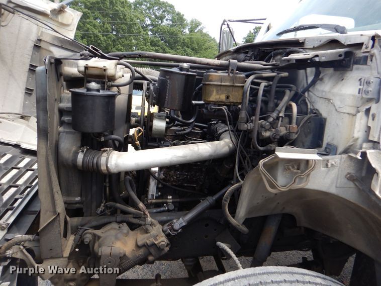 image for item DO1486 1995 Ford F800  dump truck