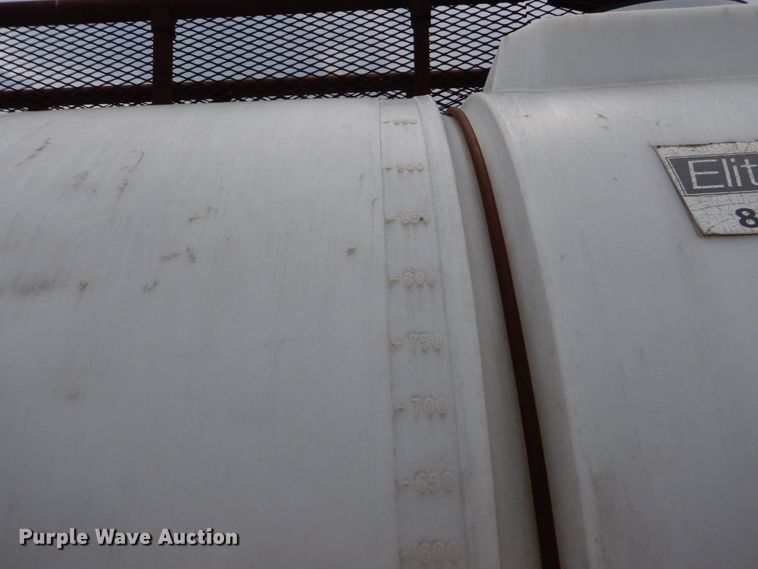 image for item DO1492 1994 International 9200  flatbed truck