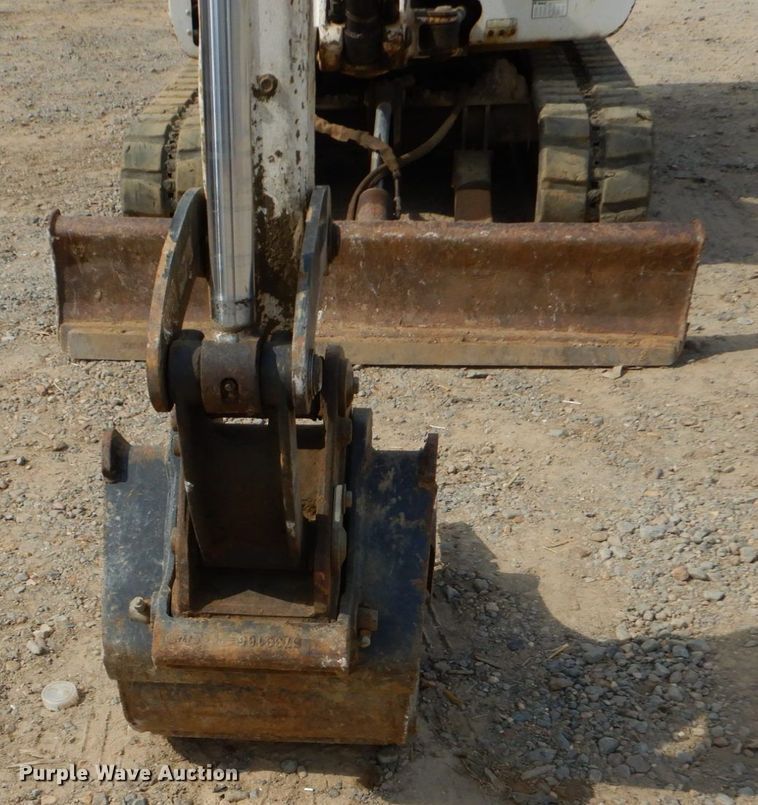 image for item DO1494 2009 Bobcat 331  mini excavator