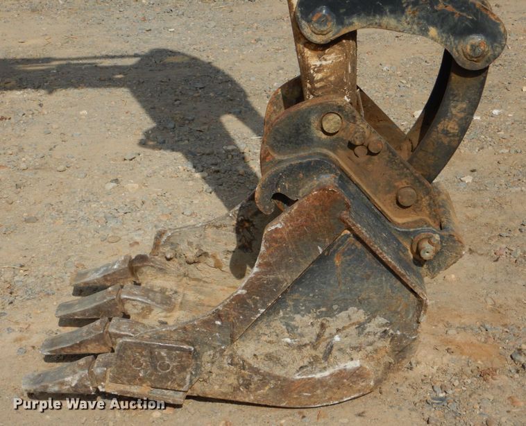 image for item DO1494 2009 Bobcat 331  mini excavator