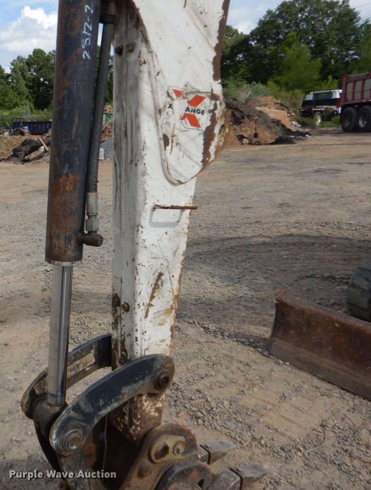 image for item DO1494 2009 Bobcat 331  mini excavator