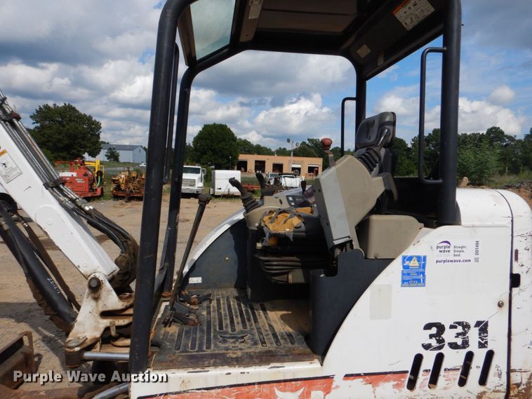 image for item DO1494 2009 Bobcat 331  mini excavator