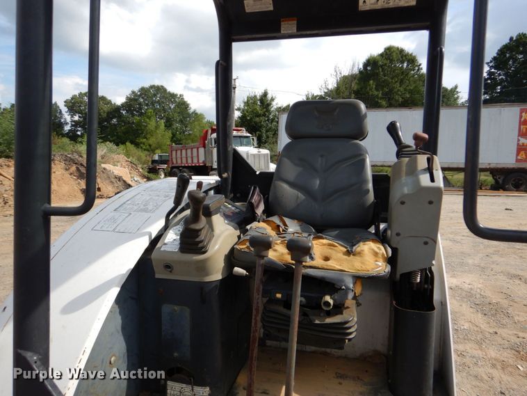 image for item DO1494 2009 Bobcat 331  mini excavator