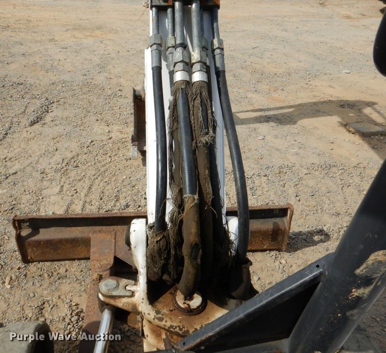 image for item DO1494 2009 Bobcat 331  mini excavator