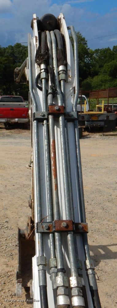 image for item DO1494 2009 Bobcat 331  mini excavator