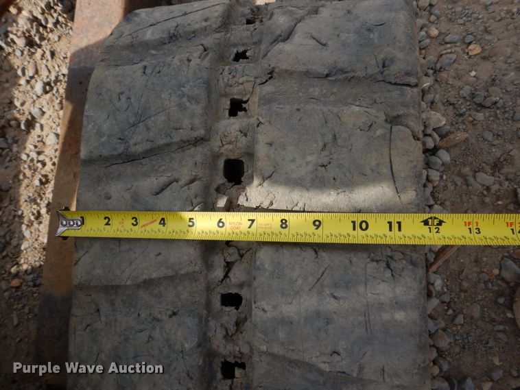 image for item DO1494 2009 Bobcat 331  mini excavator