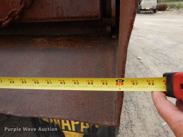 image for item DO1497 1993 Peterbilt 375  dump truck