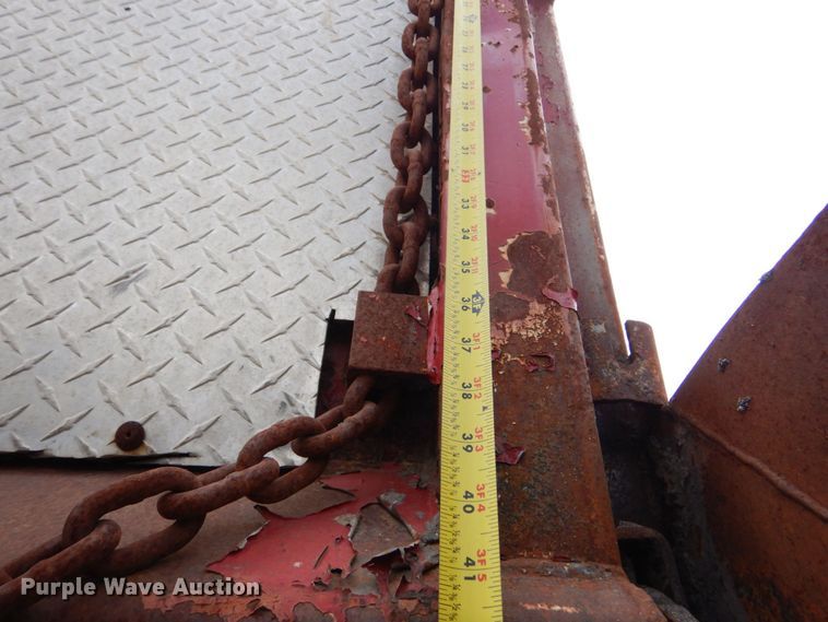 image for item DO1497 1993 Peterbilt 375  dump truck