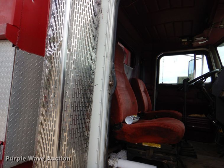 image for item DO1497 1993 Peterbilt 375  dump truck