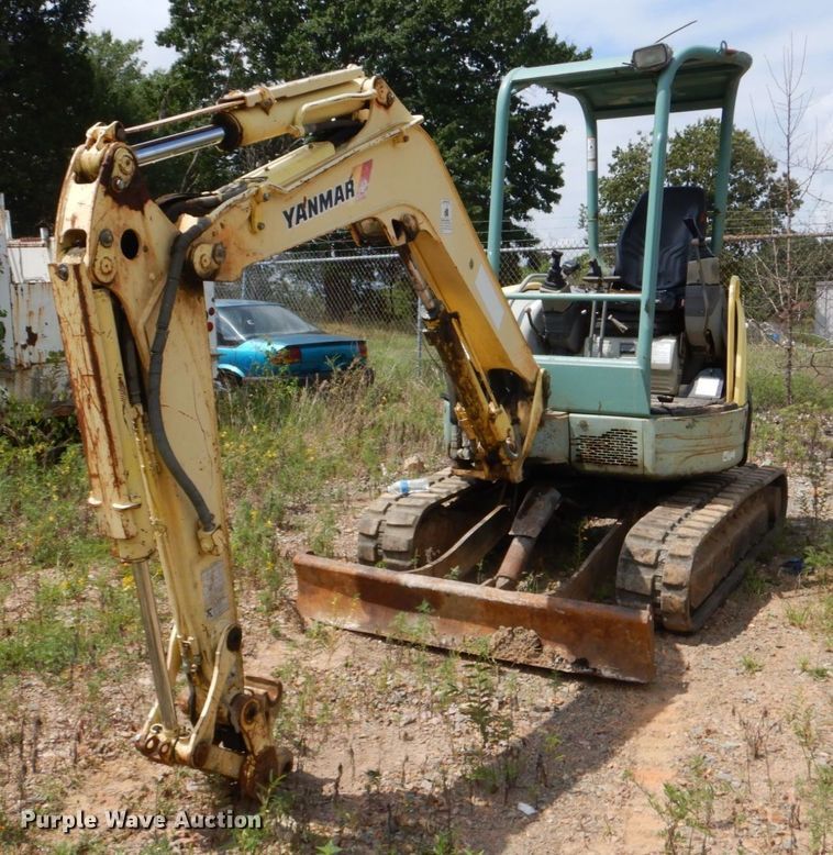 image for item DO1498 2006 Yanmar ViO35-3  mini excavator