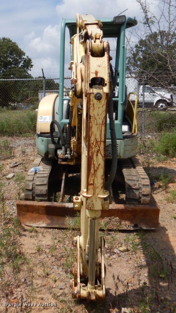 image for item DO1498 2006 Yanmar ViO35-3  mini excavator