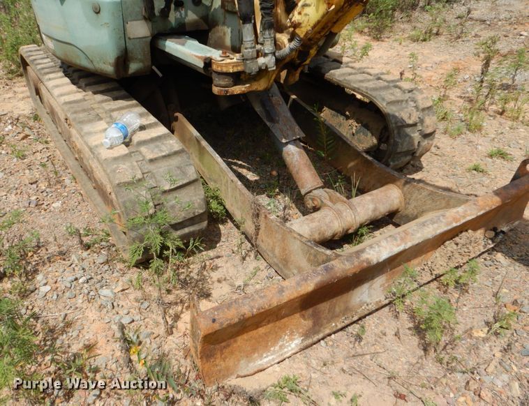 image for item DO1498 2006 Yanmar ViO35-3  mini excavator