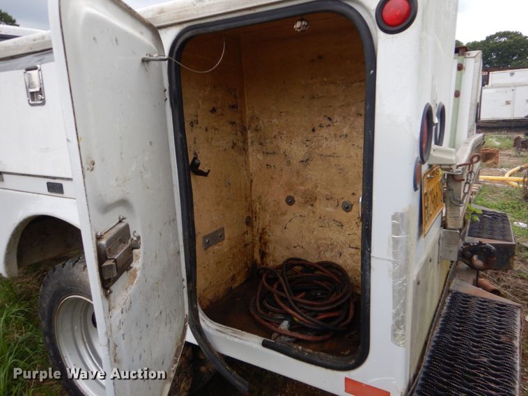 image for item DO1505 1999 Ford F450 Super Duty  utility / service truck