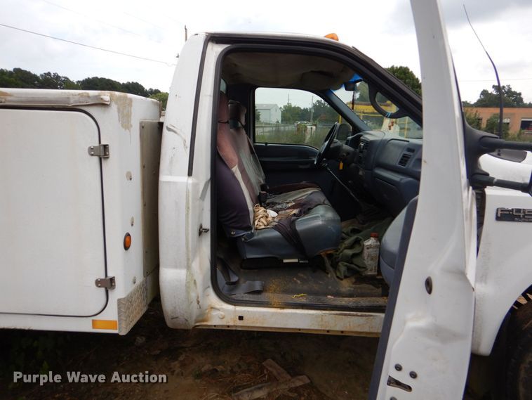 image for item DO1505 1999 Ford F450 Super Duty  utility / service truck