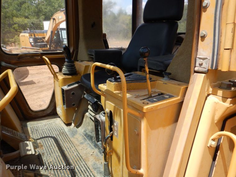 image for item DO1515 1999 Caterpillar 963B LGP  track loader