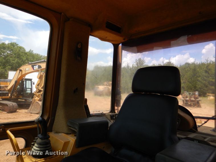 image for item DO1515 1999 Caterpillar 963B LGP  track loader