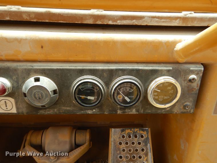 image for item DO1515 1999 Caterpillar 963B LGP  track loader