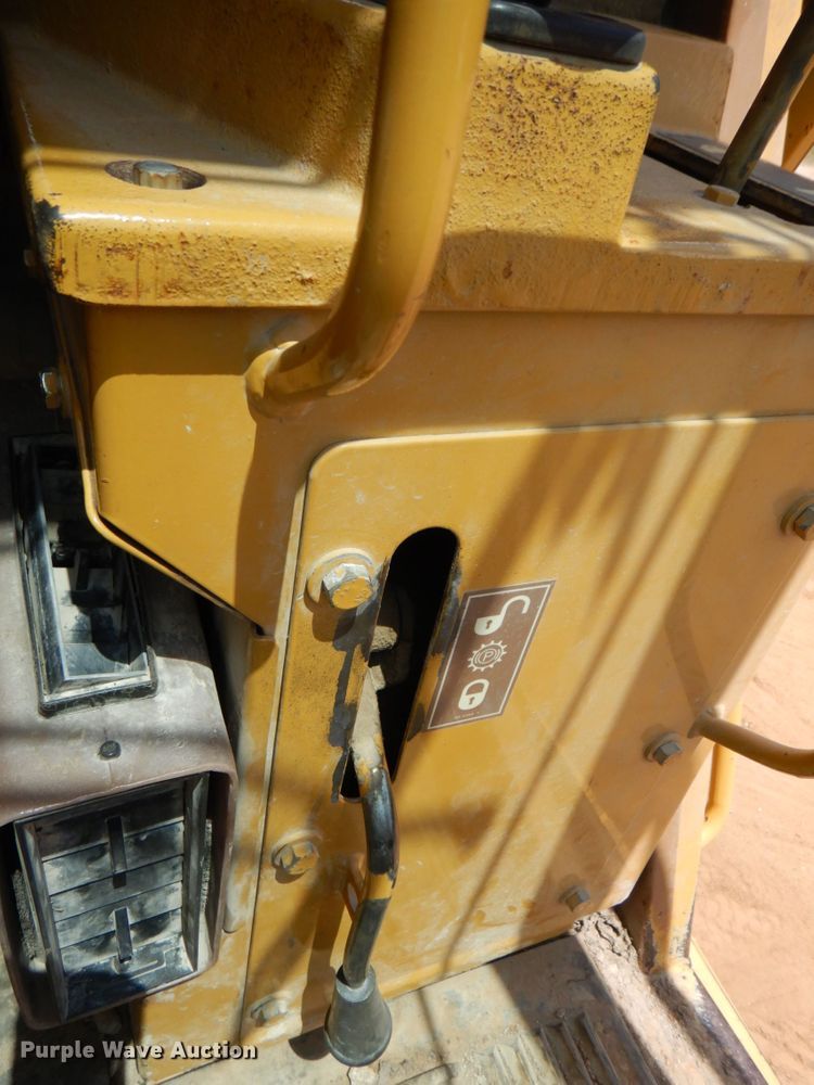 image for item DO1515 1999 Caterpillar 963B LGP  track loader