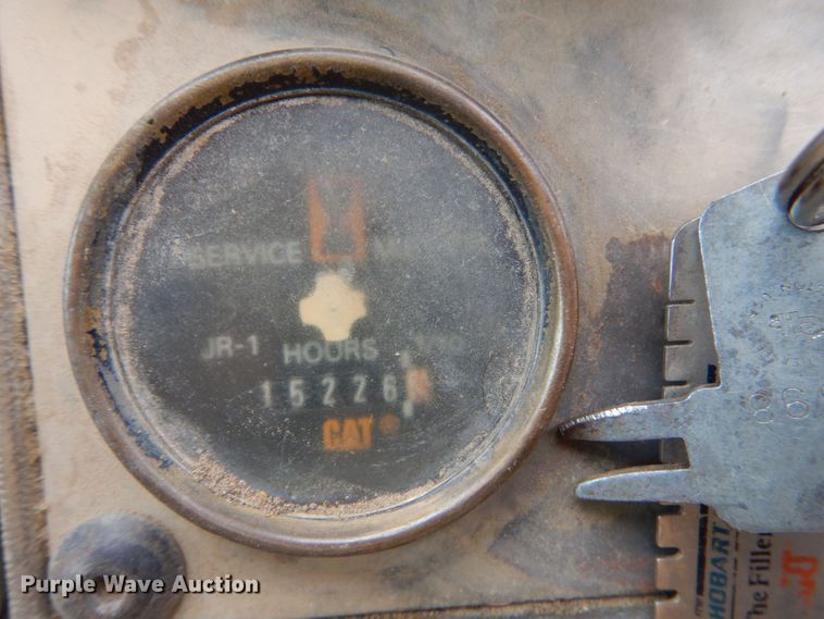 image for item DO1515 1999 Caterpillar 963B LGP  track loader